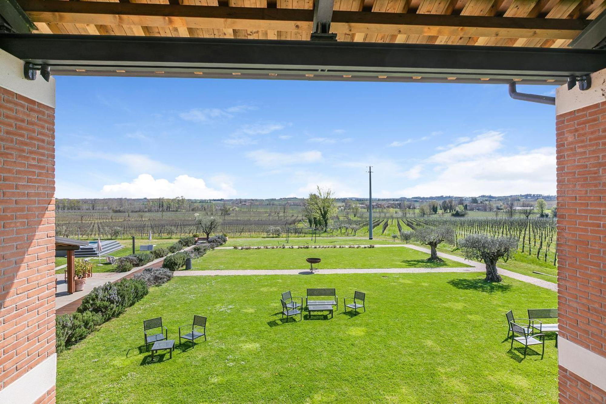 Almavite Wine Resort With Pool Desenzano del Garda Exterior foto
